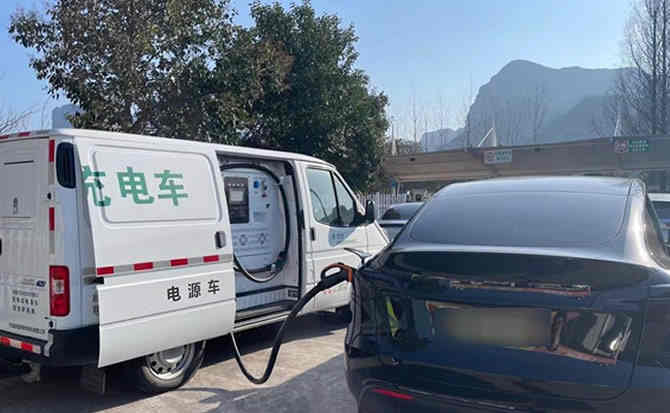 金台区汽车搭电